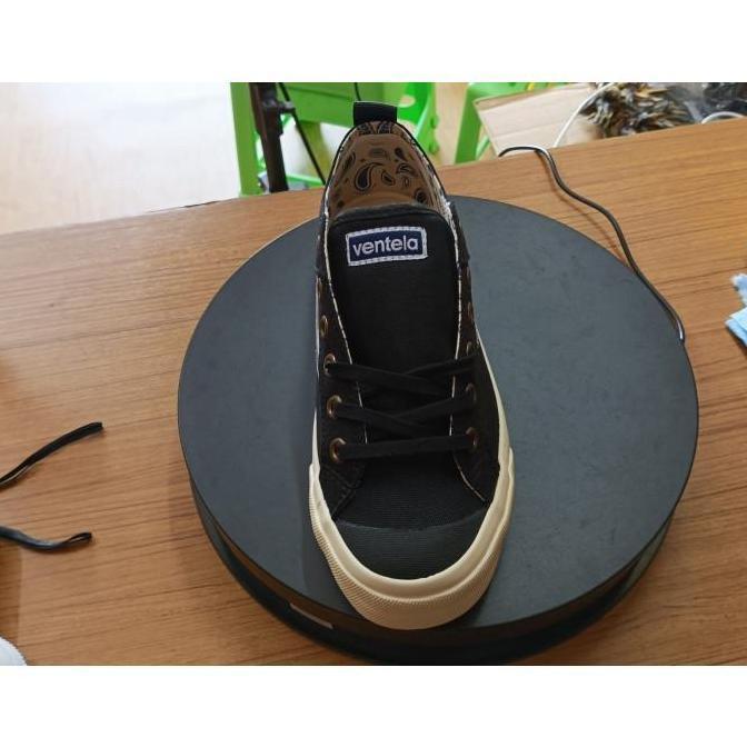 Sepatu Ventela Reborn Low Black Reflective / Ventela Reborn Black LC Casual Shoes