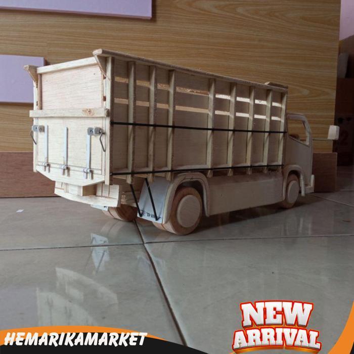 Canter | Miniatur Truk Oleng Model Canter Mentahan