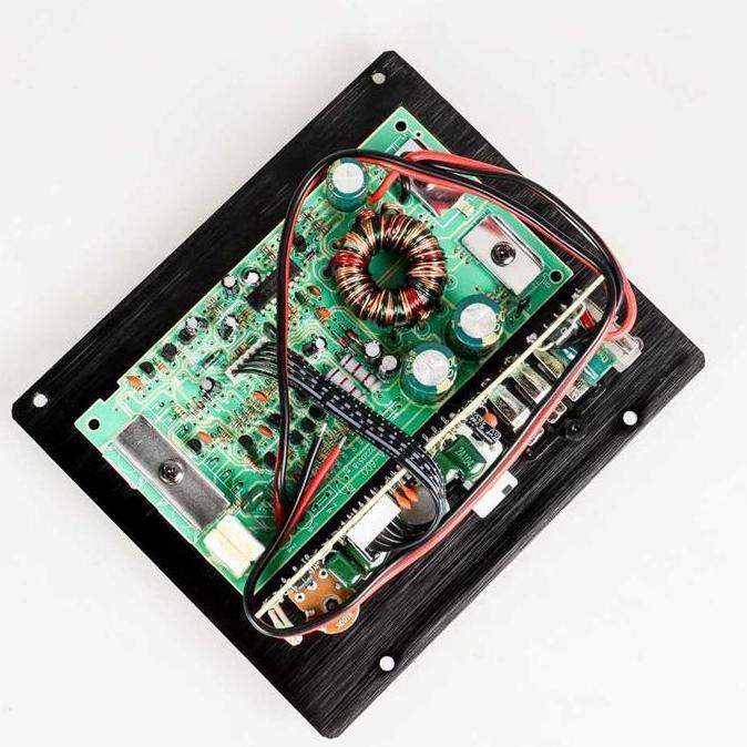 Power Kit Monoblok Subwoofer Mobil Class D Untuk Speaker 8 / 10 / 12 Inch