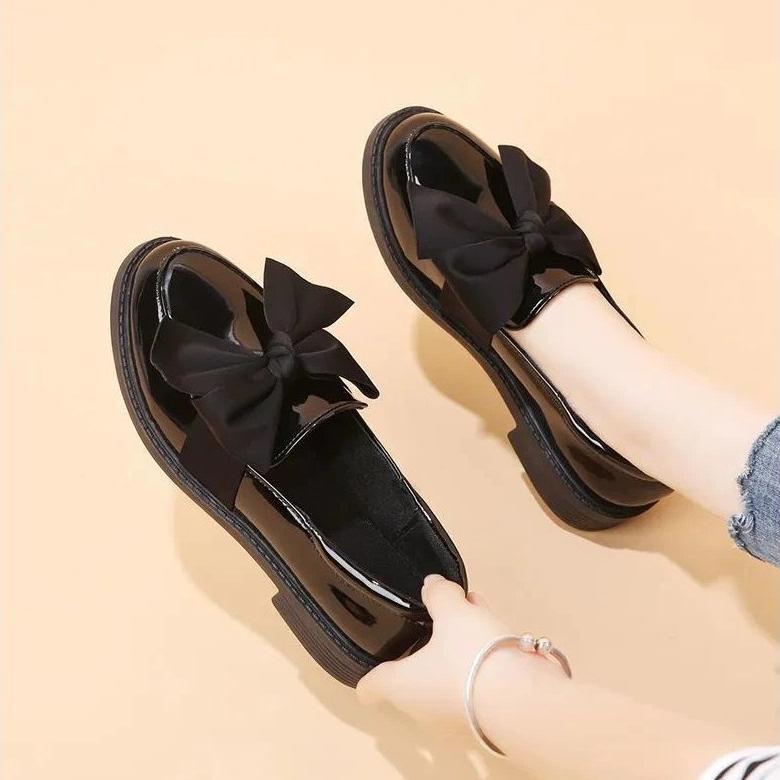 Terlaris Sepatu Wanita Hitam Glossy Dockmart Oxford Pita Besar Pantofel Kerja Kantor Casual Pesta Fo