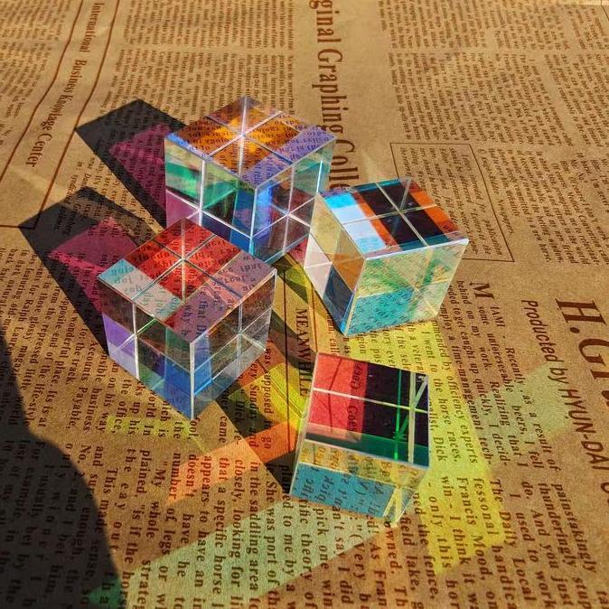 Prisma Kubus Pelangi Dekorasi Meja Prisma Pengurai Cahaya Six Sided Brigh Light Bright Light Cube Hi