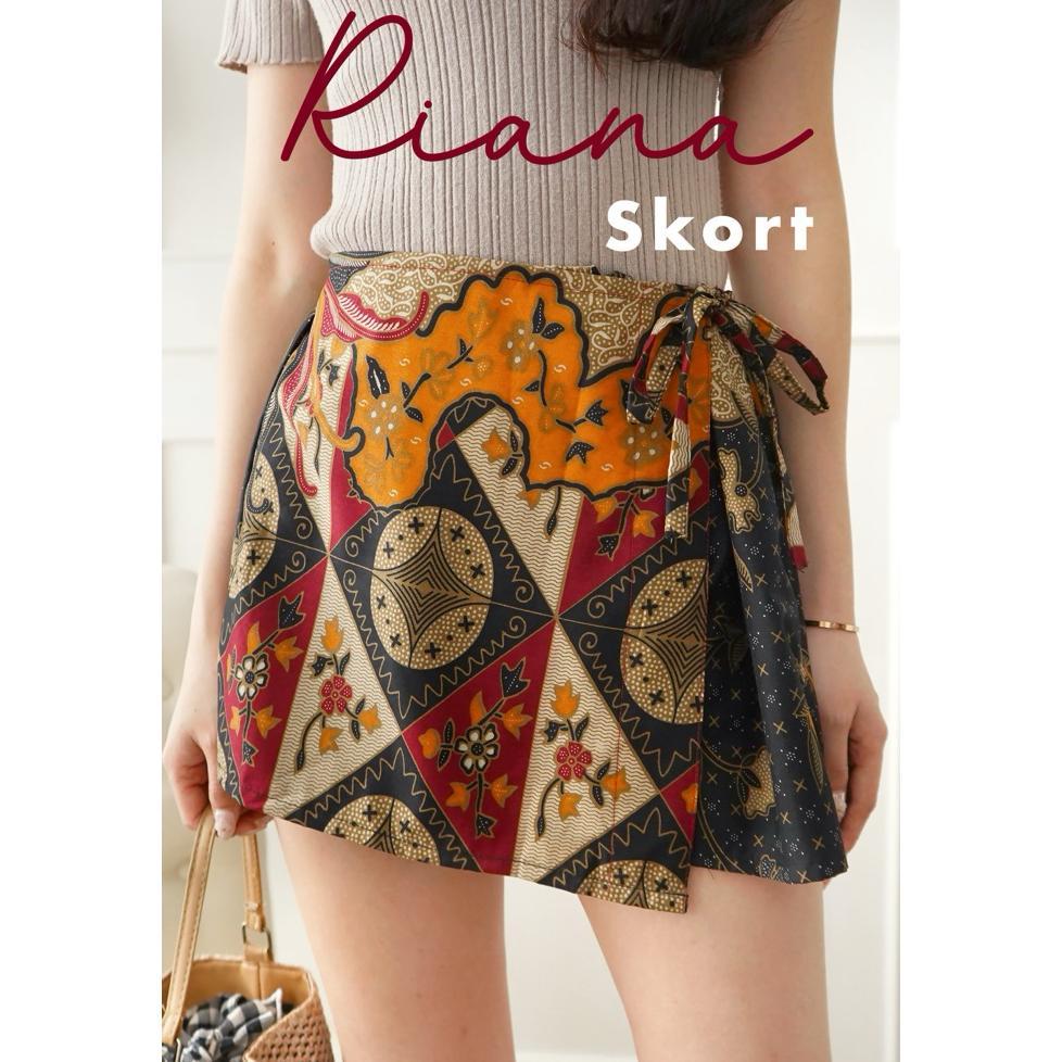 Selaras Skort - Rok Celana Batik Selaras Studio Hitam (Riana)/Merah (Leia)