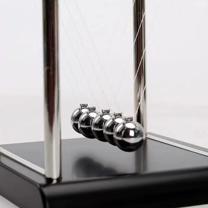 Decor- Newton'S Cradle Pajangan Meja Pendulum Newton Hiasan Meja