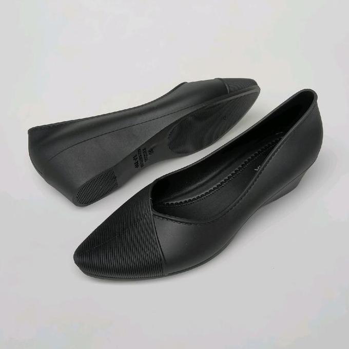 LIFESTYLE Sepatu Pantofel Wedges Wanita Fuhaha TJ-710 Hak Datar Hitam Karet hils Jelly Shoes LIFESTY