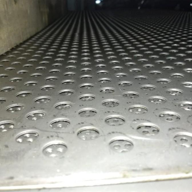 plat lubang/perforated 304 tebal 1mm lubang 3mm 120 x1220mm