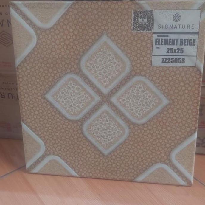 keramik mulia signature element 25*25