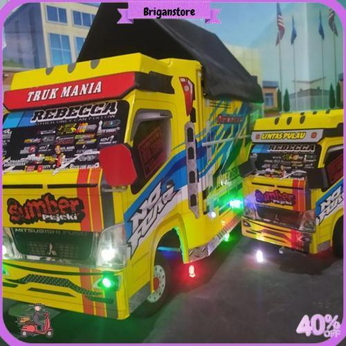 Jumbo Truk Kayu Truk Lampu Truk 42 Miniatur Truk Jumbo Uk 42 Oleng Trasporter Full Lampu Truk Kayu D