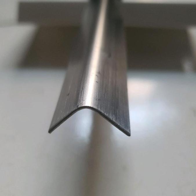 Lis Siku Stainless HL 15 x 15 mm Panjang Custom