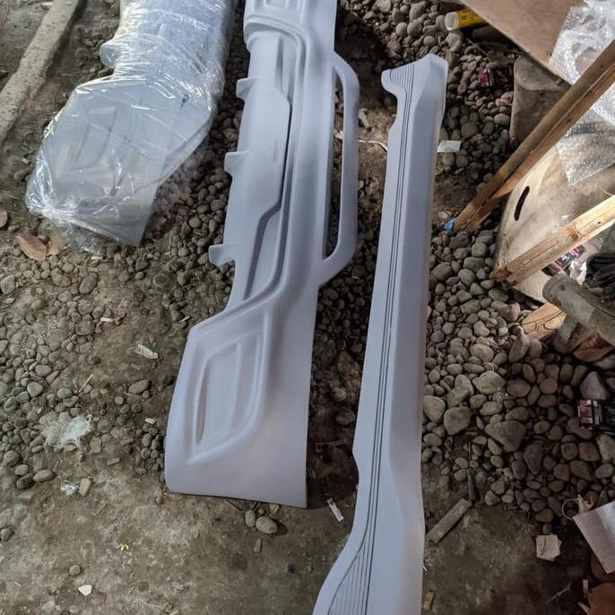 bodykit belakang ayla/agya custom model yaris