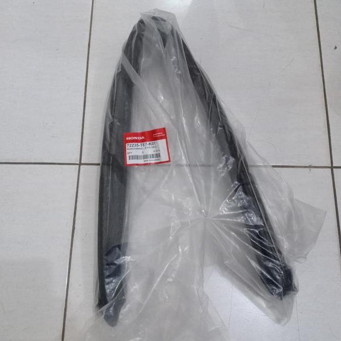 Karet Chanel Karet Kaca Pintu Mobilio Dan BRV 2015-2021 Original
