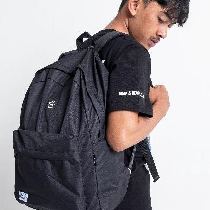 Troublemaker - Tas Ransel Pria Anti Air Hitam