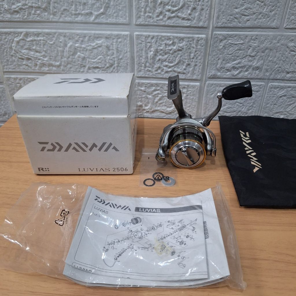 Daiwa Luvias 2506 – Reel Spinning Premium Original Jepang