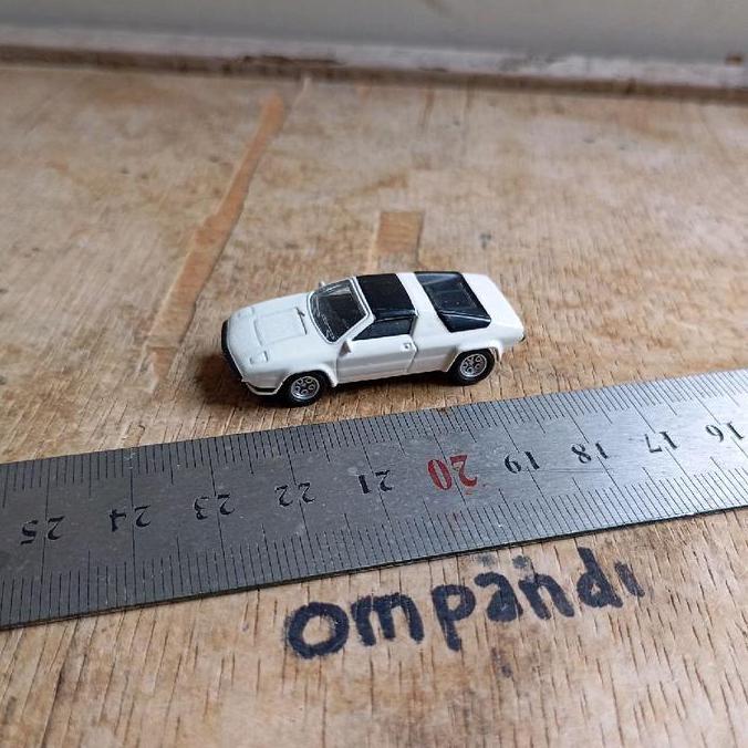 DIECAST KYOSHO LAMBORGHINI SILHOUETTE CS99