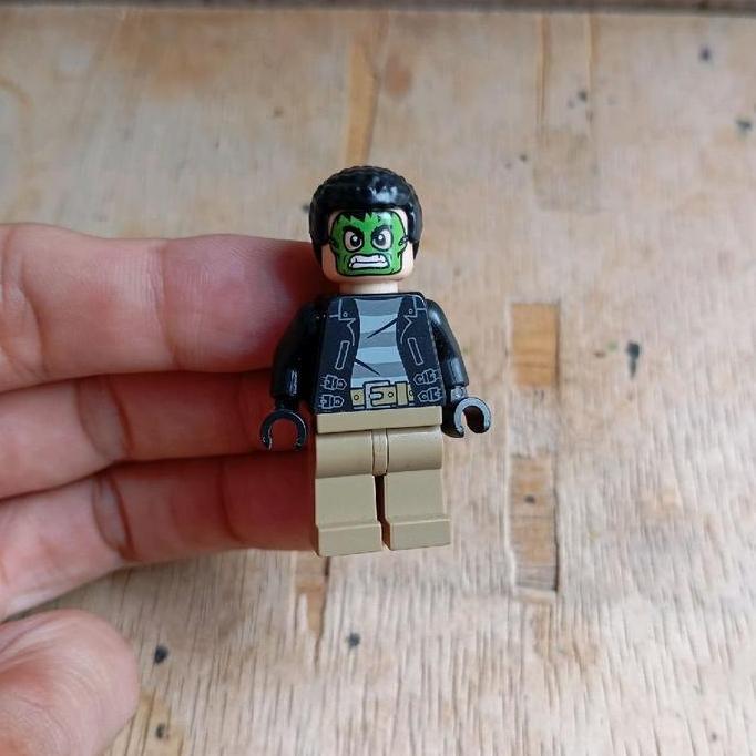 FIGURE MINI BRICK MASKED ROBBER HULK CS99