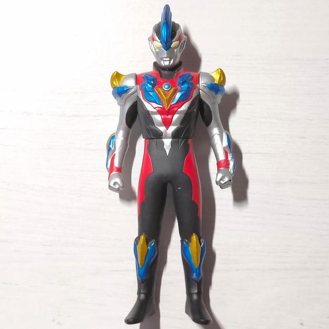 UHS ULTRAMAN GINGA VICTORY ULTRA 500 SPARK DOLL FIGURE 14 CM BANDAI OC99
