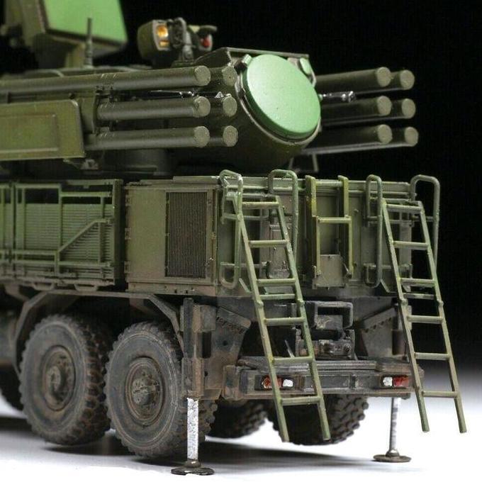 noelcuan.id / Truk Pantsir-S1 (SA 22 Greyhound) Skala 1:72 Zvezda Diskon