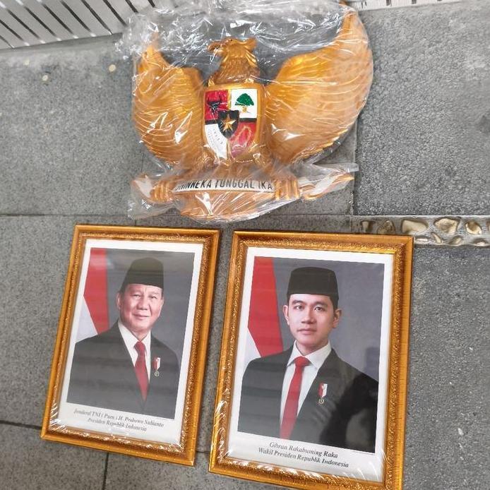 lambang garuda pancasila Plus Pigura Presiden dan Wakil Presiden