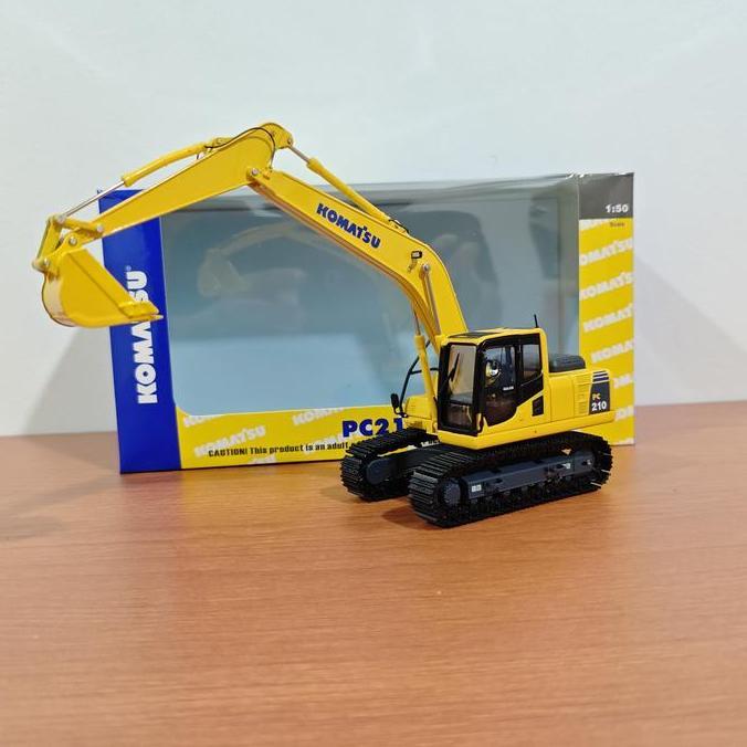miniatur excavator alat berat Komatsu pc210 Scala 1:50