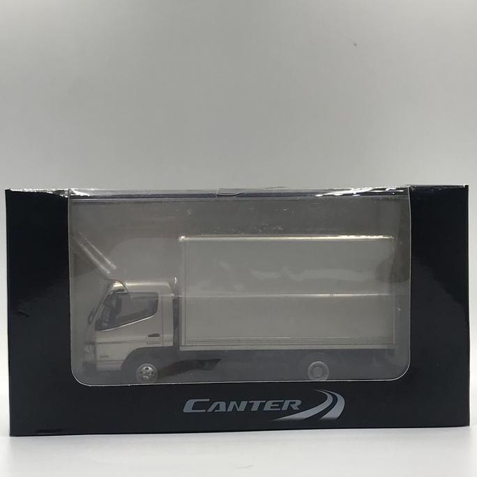 Diecast Truck Mitsubishi FUSO Canter skala 1:43