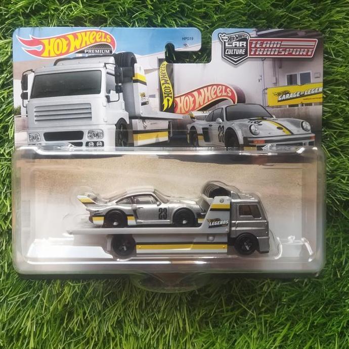 hotwheels team transport porsche legends tour