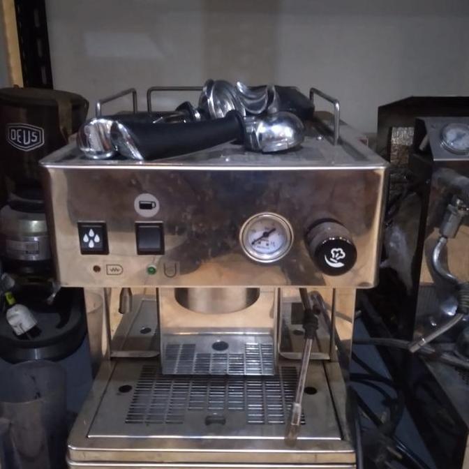 Terlaris Second/Bekas Mesin Kopi Satu Group Plus Grinder