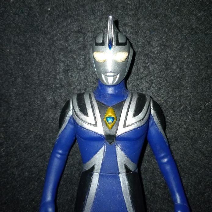 UHS Ultra Hero Series 16.5 Cm Ultraman Agul by Bandai 2009