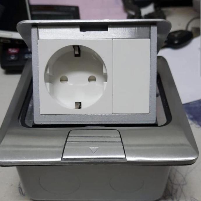 Termurah Stop Kontak Lantai Stop Kontak + Bl D25400 Silver - Broco