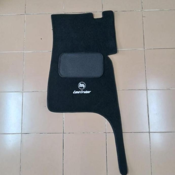 Grosir Karpet Lantai Bahan Bludru Toyota Hartop Fj 40 Full Set Bagasi Hitam Fj40 Thn 1960 - 1984 ( B