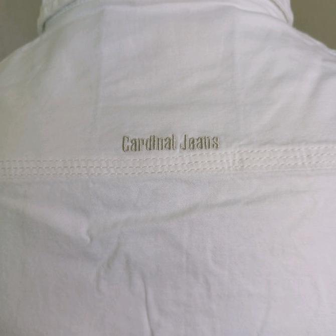 (TERBARU) KEMEJA CARDINAL JEANS SLIMFIT PREMIUM QUALITY WARNA PUTIH KANTONG SATU BAHAN KATUN STRETCH