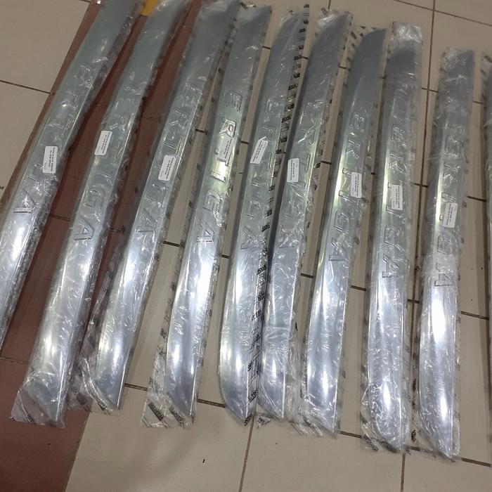 Lampu Reflektor Bagasi Dan Trunklid(Paket Upgrate New Ertiga) Original Dan Terpercaya