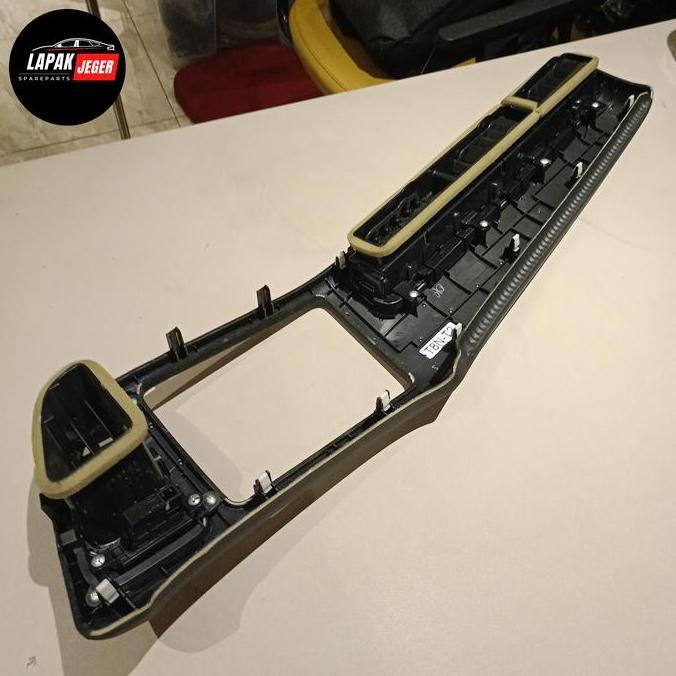 Frame AC dashboard kiri Honda HRV bekas