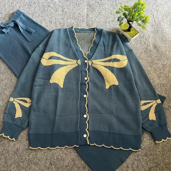 Oneset Settelan Rajut Yolanda Cardigan