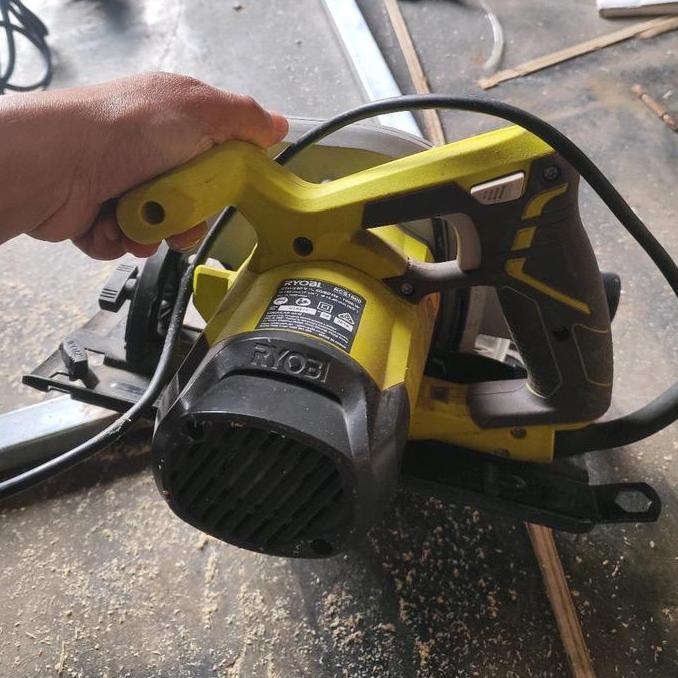Terlaris Circularsaw Ryobi 1600 Watt 7Inch Sirkel Gergaji Mesin Bekas