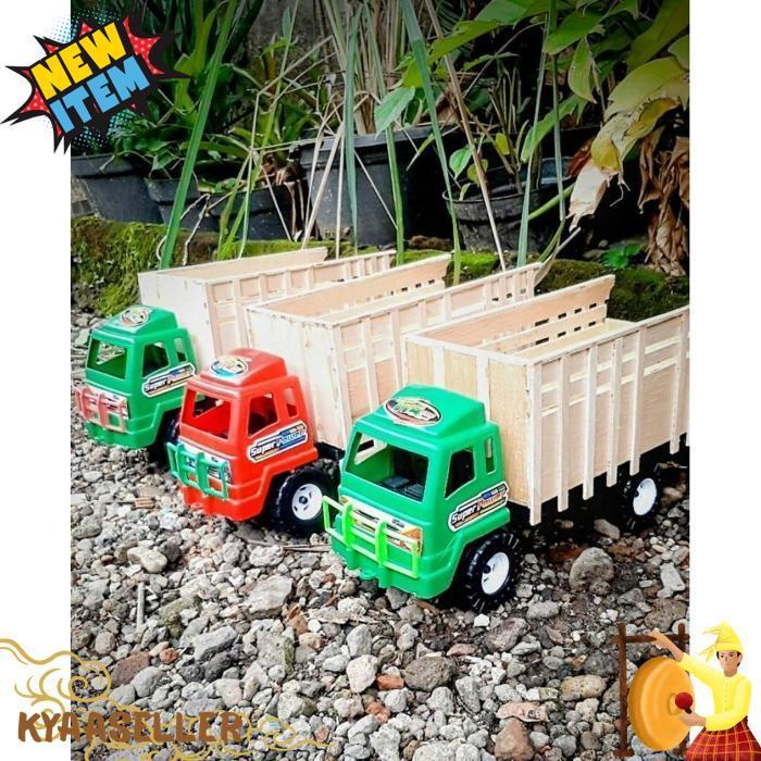 Miniatur Truk Plastik Modif Bak Triplek Pengaman