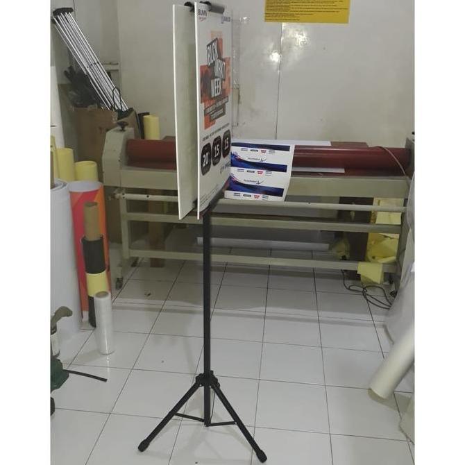 Bisainstan- Tripod Banner Stand Display / Tiang Sisi Alitas 1 - Silangan Besi