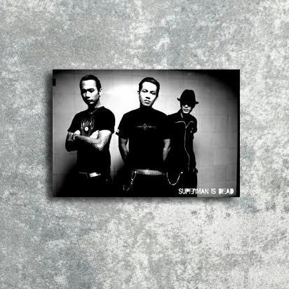 POSTER DINDING SUPERMAN IS DEAD BAND FB27