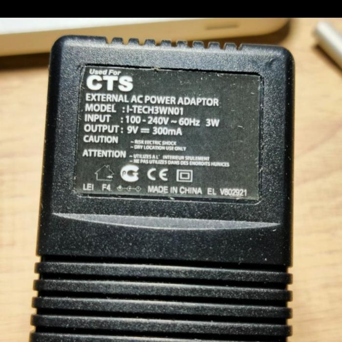 AC/AC Adaptor 9V 300ma