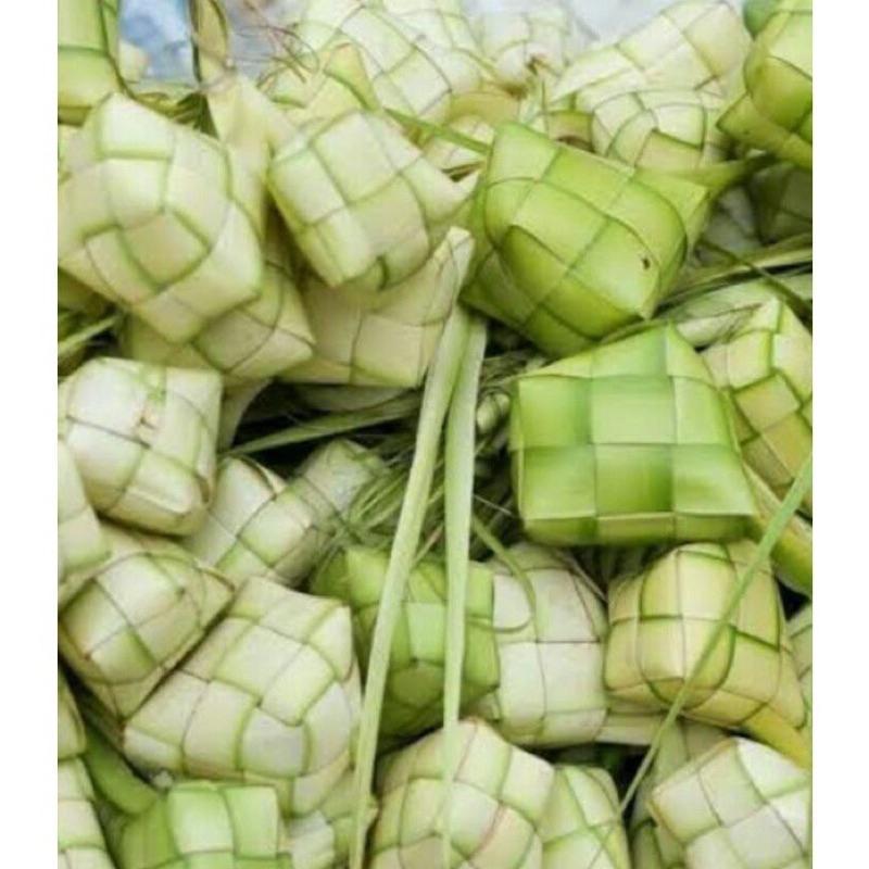Janur Ketupat Isi 10 / Ketupat Kosong