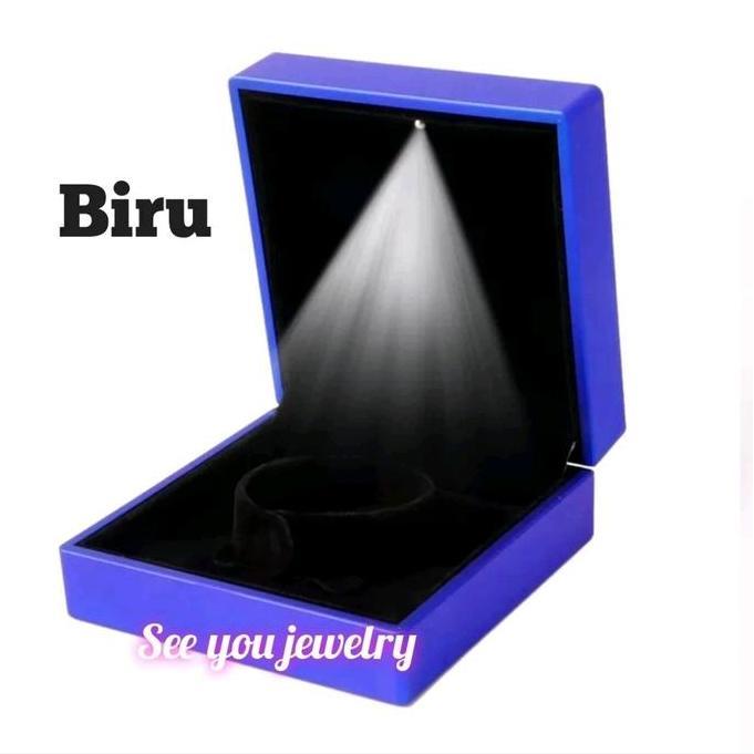 Ityes- Kotak Gelang Lampu Led / Box Gelang Lampu Led / Kotak Perhiasan Gelang Lampu Meh
