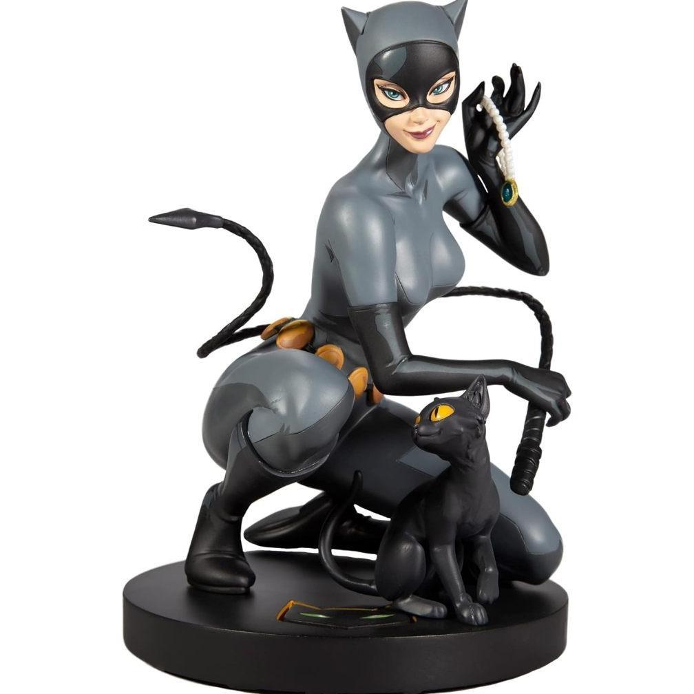 Dc Designer Series Catwoman By Stanley Artgerm Lau (Resin)