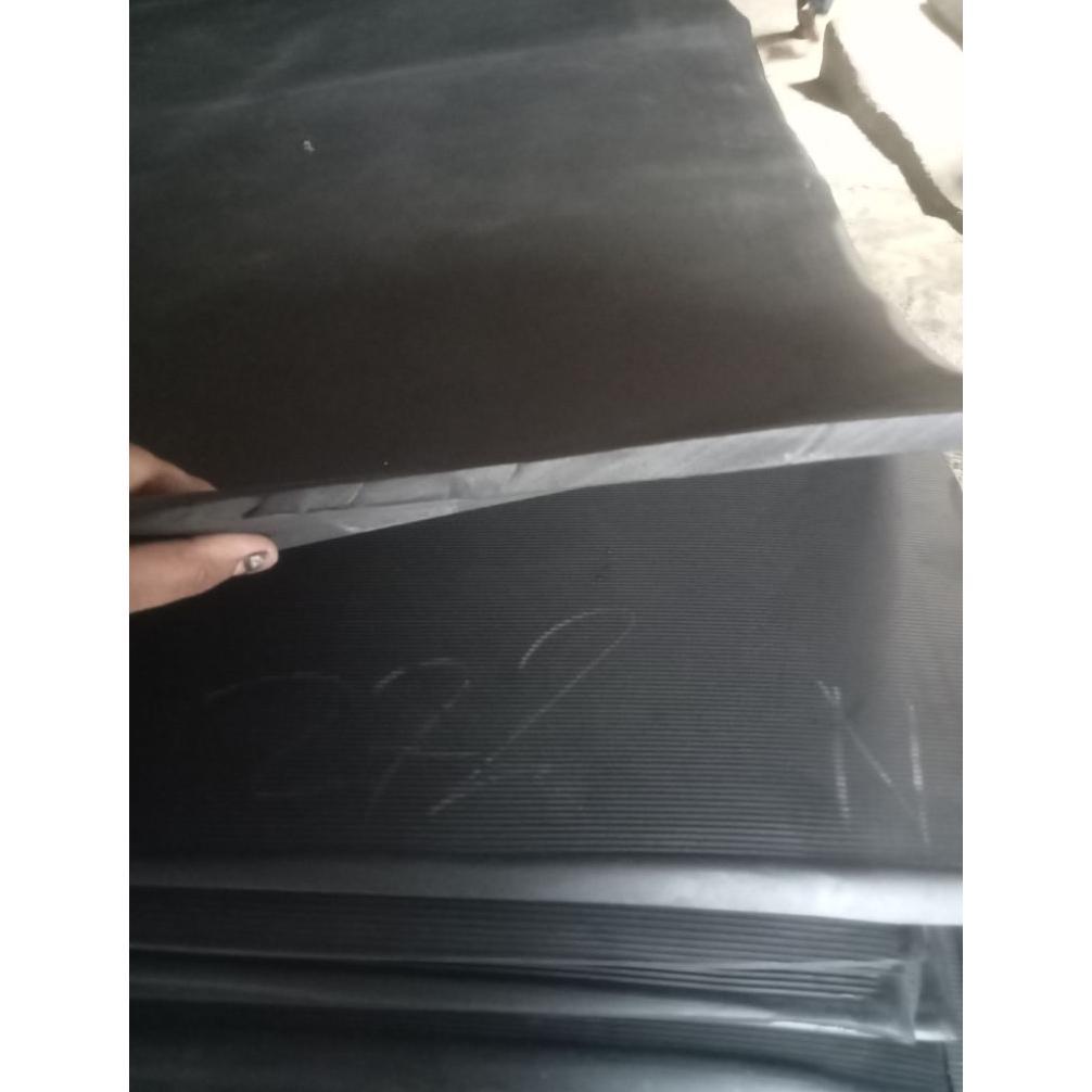 Disc Karpet Alas Bak Mobil Pick Up | Karpet Bak Mobil Pick Up Motif Garis Ukuran 270 X 165  New Carr