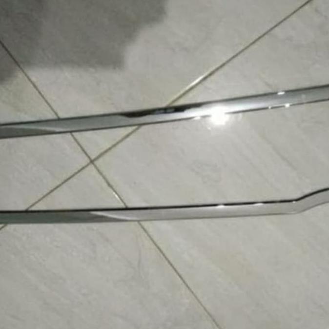 List Kaca Belakang Mobil Avanza / Xenia 2005 - 2011 Plus Lem Harga Khusus