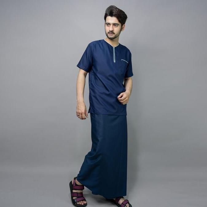 Katsae - Sarung Pria Dewasa Motif Sarung Polos Navy / Sarung Sholat Pria / Sarung Laki Laki Dewasa