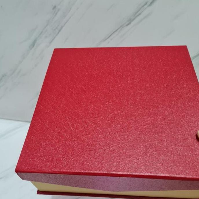 Pacnpac- Box Magnet Dasi 20X20X8Cm | Hardbox Kotak Kue Lapis Legit | Hamper Imlek | Natal | Idul Fit