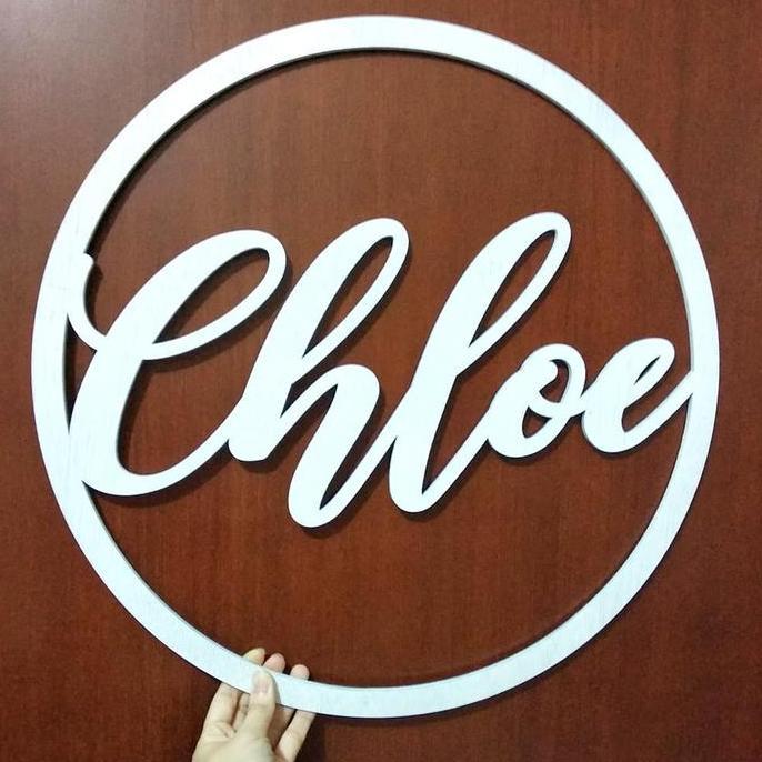 BACKDROP SIGN KAYU BULAT 50CM