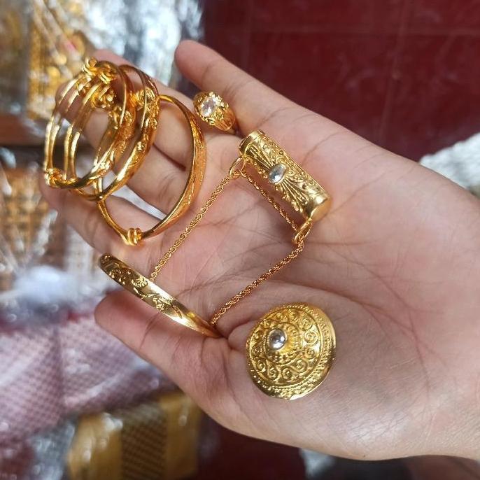 set gelang bayi tiga bulanan Perempuan Laki-laki Ulang tahun isi pupuk cincin kalung blandong gelang