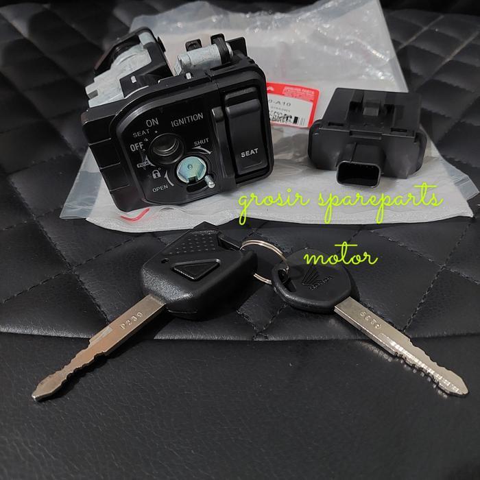 Kunci Kontak Set Honda Scoopy Fi Injeksi 2016 Remot Original Dan Terpercaya
