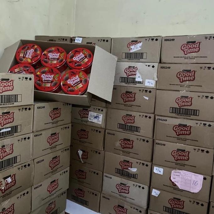 Kue Khong Guan Kaleng Wafer Tango Kaleng Vanilla Delight 270 gr  Nabati Kue Royal Chocolate 270gr Ka