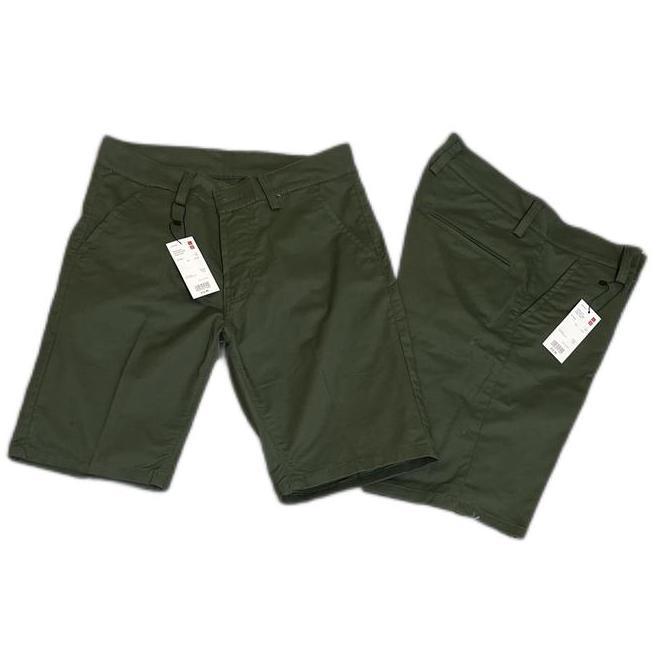 Celana Uniqlo Pria Celana Pendek Chinos