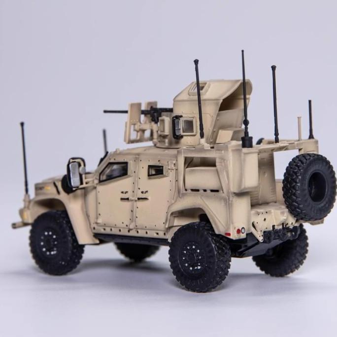 Diecast Tank 1/72 T-Model J-LTV with OGPK US Army (Desert Scheme)